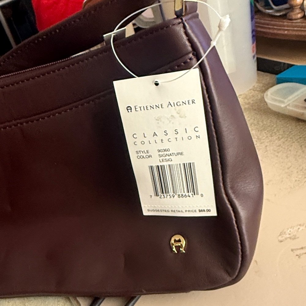 Etienne Aigner Rich signature color Leather Handbag - Picture 2 of 5